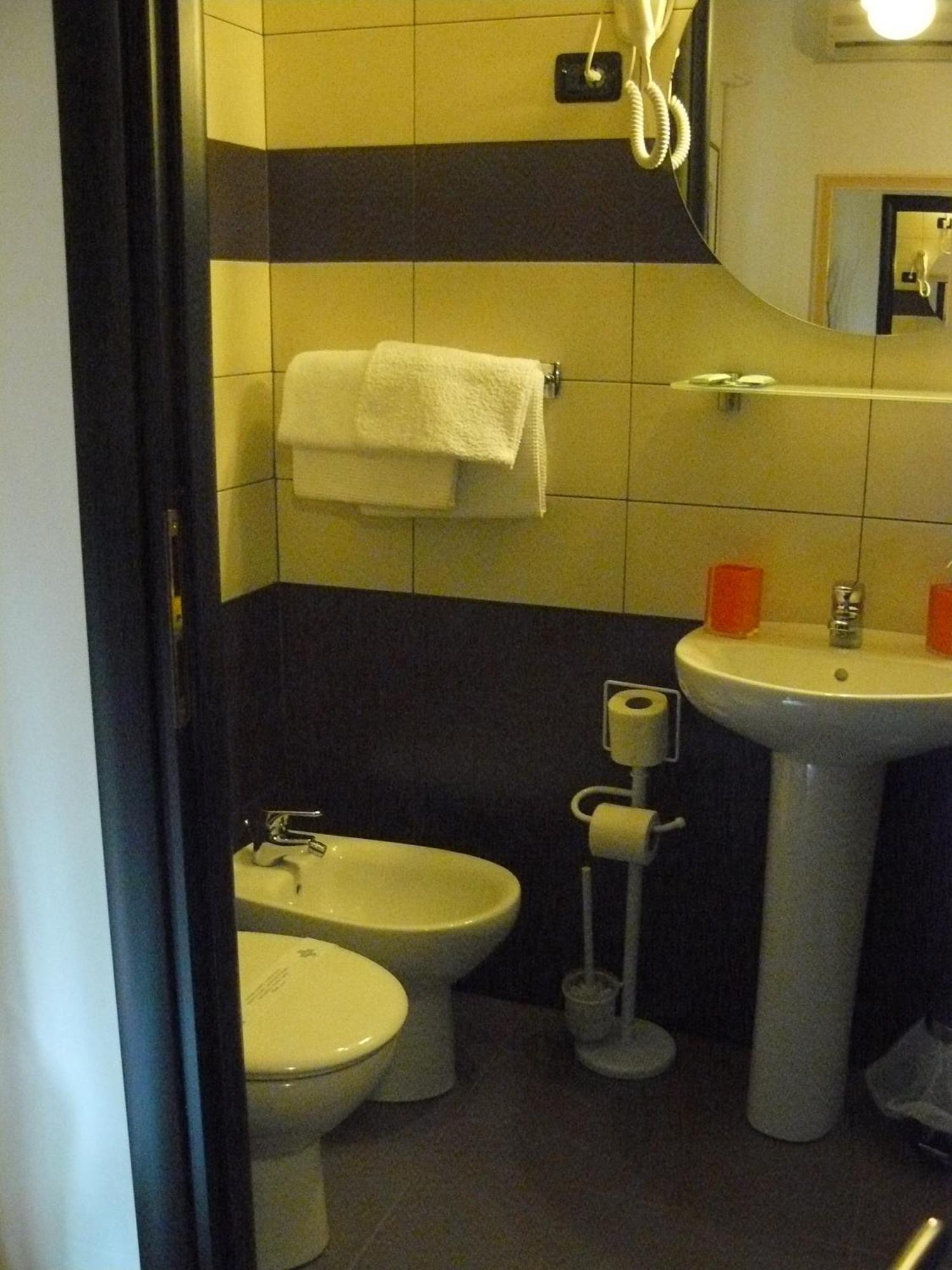 Hotel Vittoriano Turin Extérieur photo
